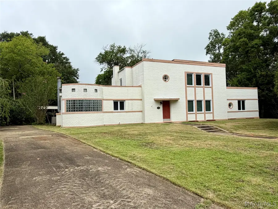 208 Pine Street, Troy, AL 36081 - #3
