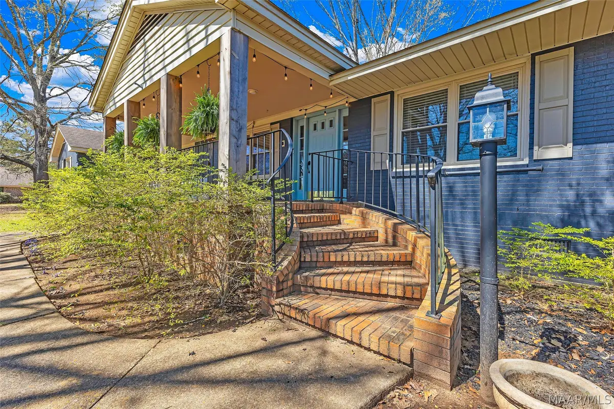 201 Greencrest Lane, Prattville, AL 36067 - #1