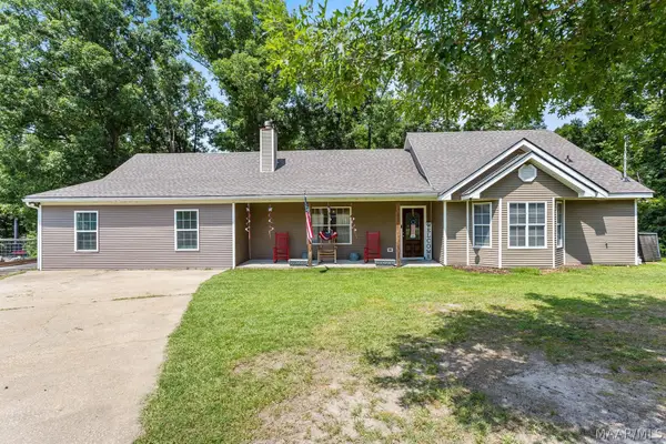 105 Lakeview Court, Wetumpka, AL 36092