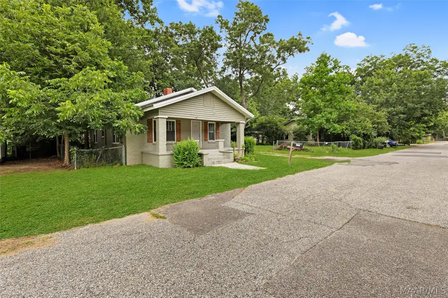 1412 Taylor Avenue, Clanton, AL 35045 - #3