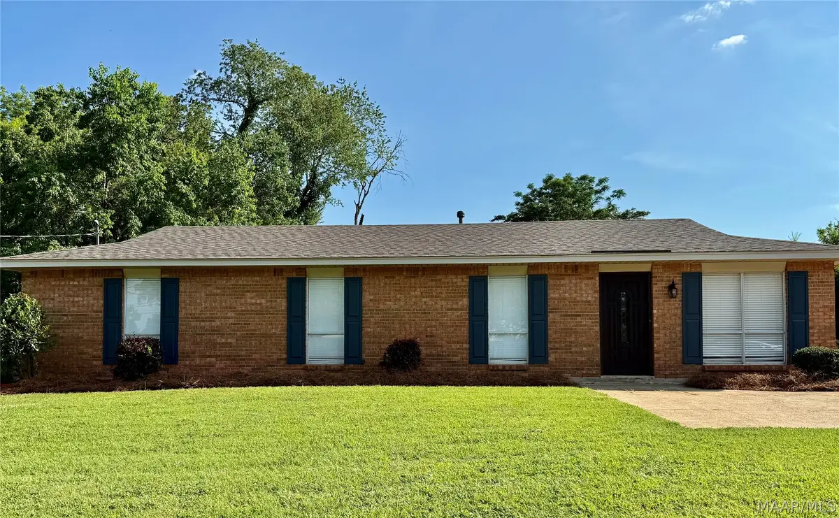 207 Magnolia Drive, Prattville, AL 36067 - #1