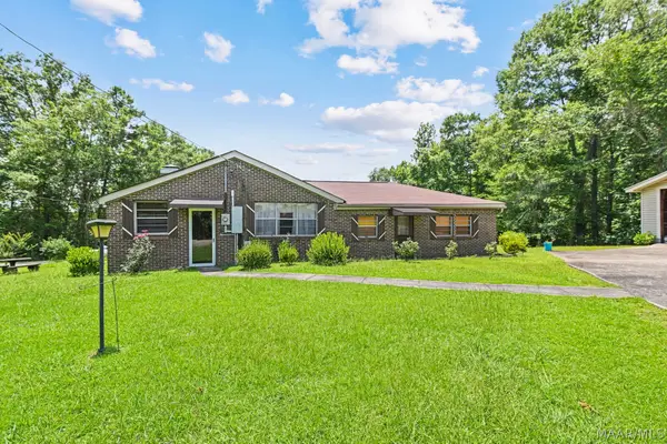 1104 Smith Road, Clanton, AL 35045