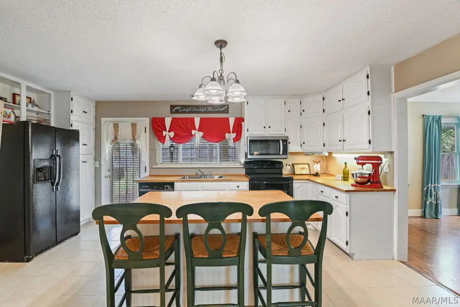 3017 Sumter Avenue, Montgomery, AL 36109 - #3