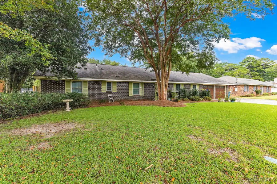 206 Poplar Street, Prattville, AL 36066 - #2