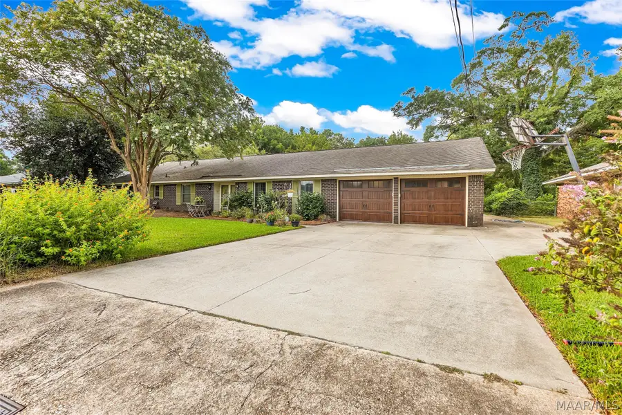 206 Poplar Street, Prattville, AL 36066 - #3