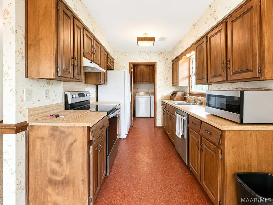 3385 Roxana Road, Montgomery, AL 36109 - #3