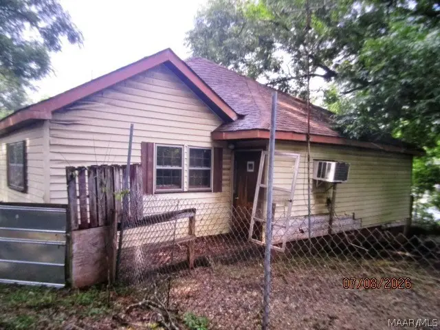 218 Patterson Street, Dadeville, AL 36853 - #3