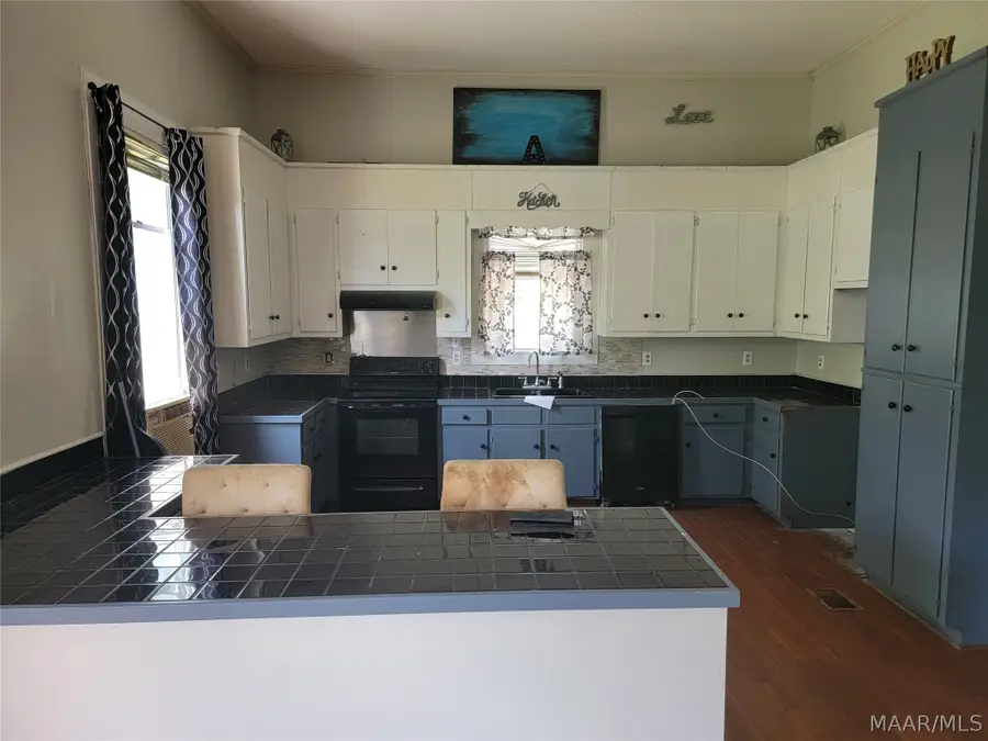 554 4th Avenue W, Thomaston, AL 36783 - #3