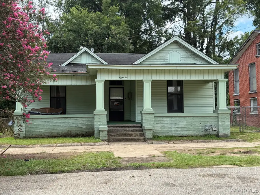 810 Minter Avenue, Selma, AL 36701 - #3