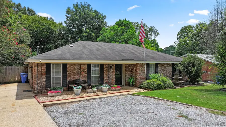206 Sheila Boulevard, Prattville, AL 36066 - #3