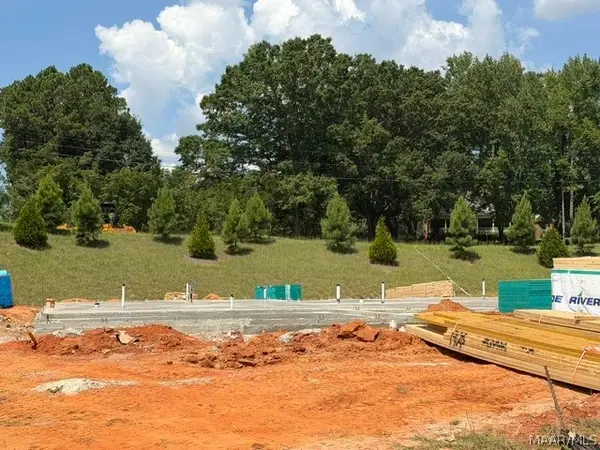 1025 Sunfield Drive, Prattville, AL 36066