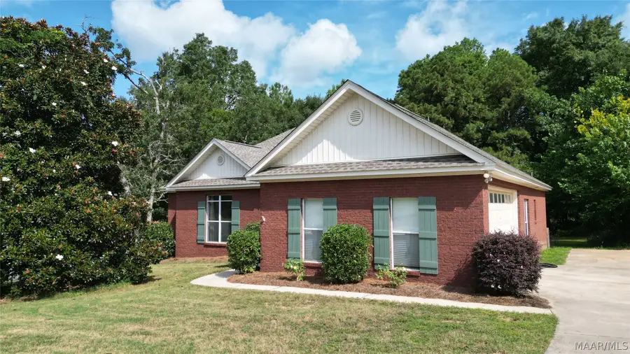 716 Pinetuckett Parkway, Deatsville, AL 36022 - #2