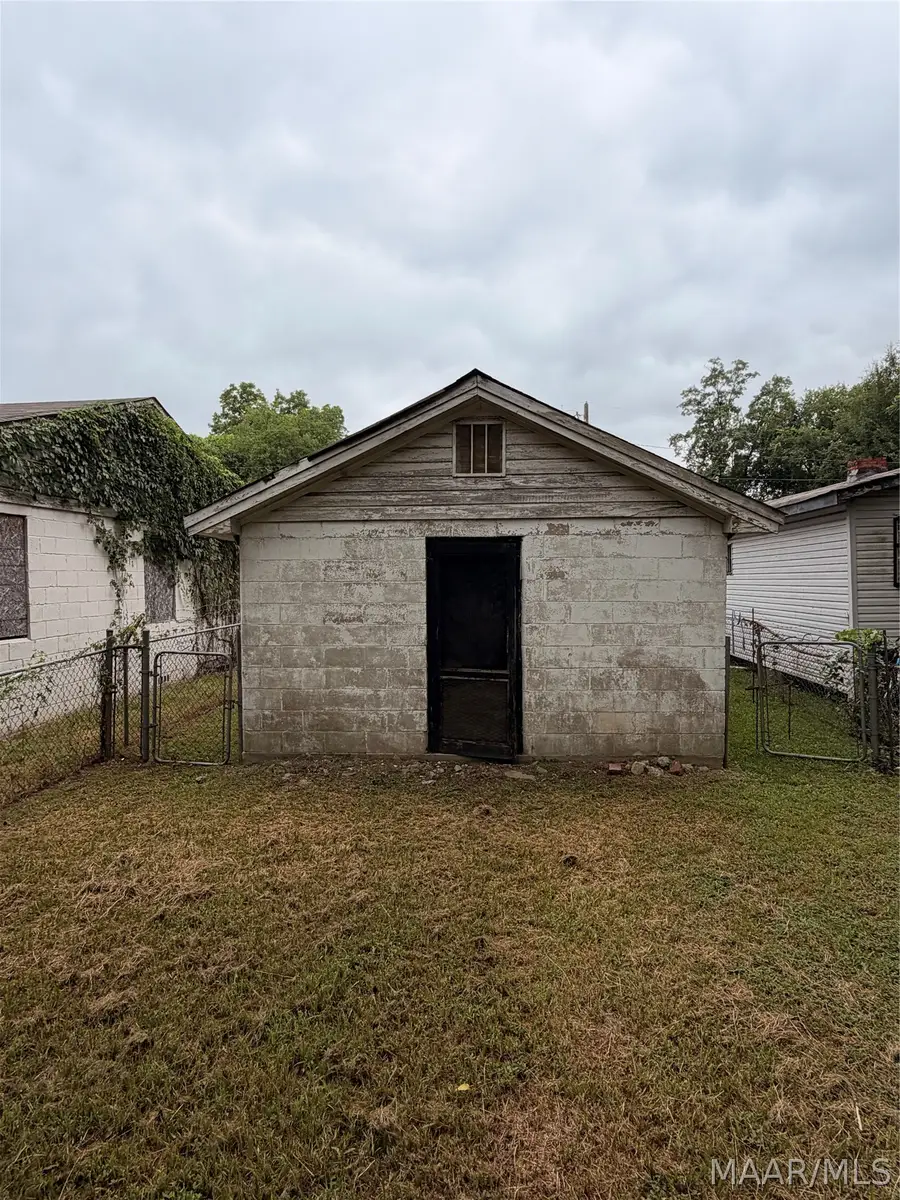 938 Erskine Street, Montgomery, AL 36108 - #2