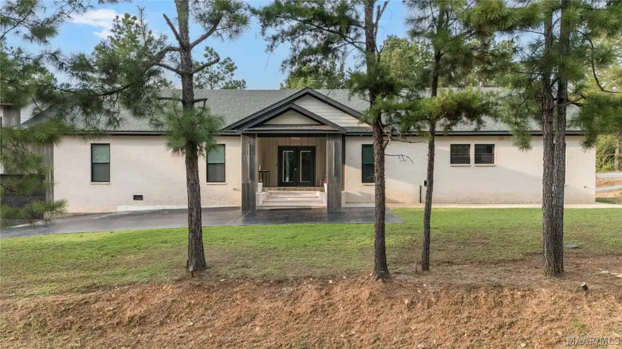 451 County Road 264 Road, Clanton, AL 35046 - #2