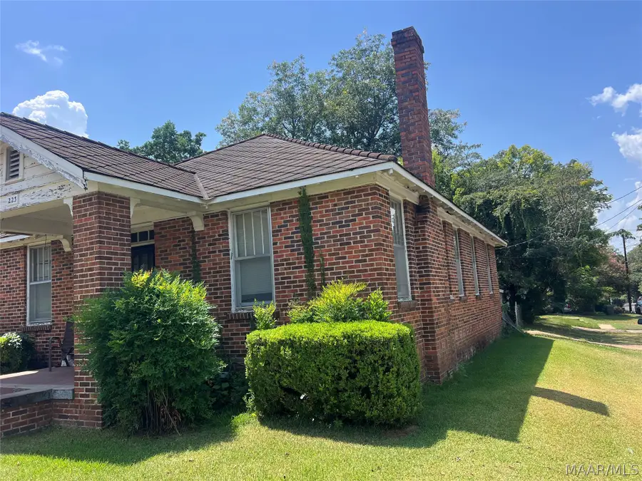 223 N Capitol Parkway, Montgomery, AL 36107 - #2