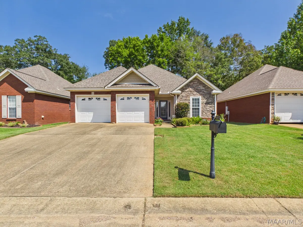 137 Brittany Drive N, Elmore, AL 36025 - #1
