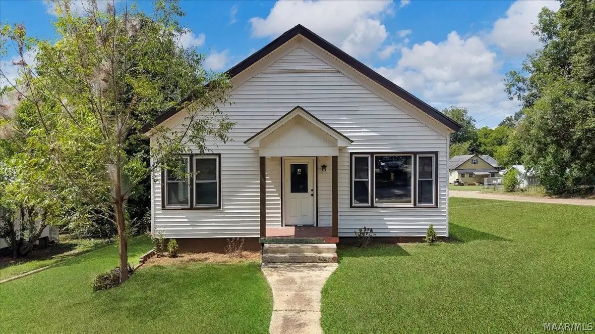 215 Freeman Avenue, Tallassee, AL 36078 - #1