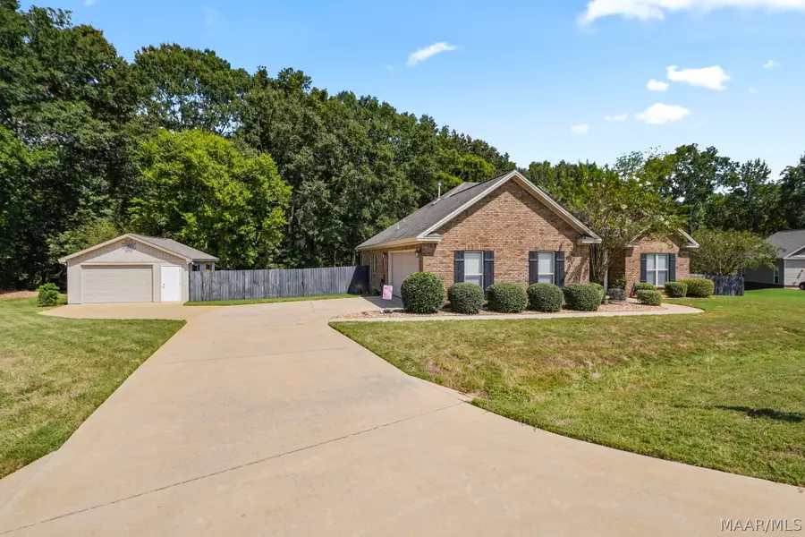 286 Jennifer Lane, Deatsville, AL 36022 - #2