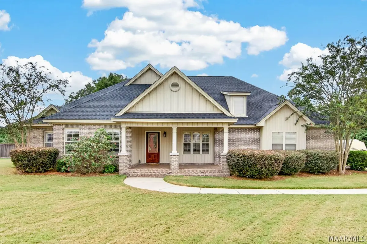 1215 Kenner Creek Circle, Deatsville, AL 36022 - #1
