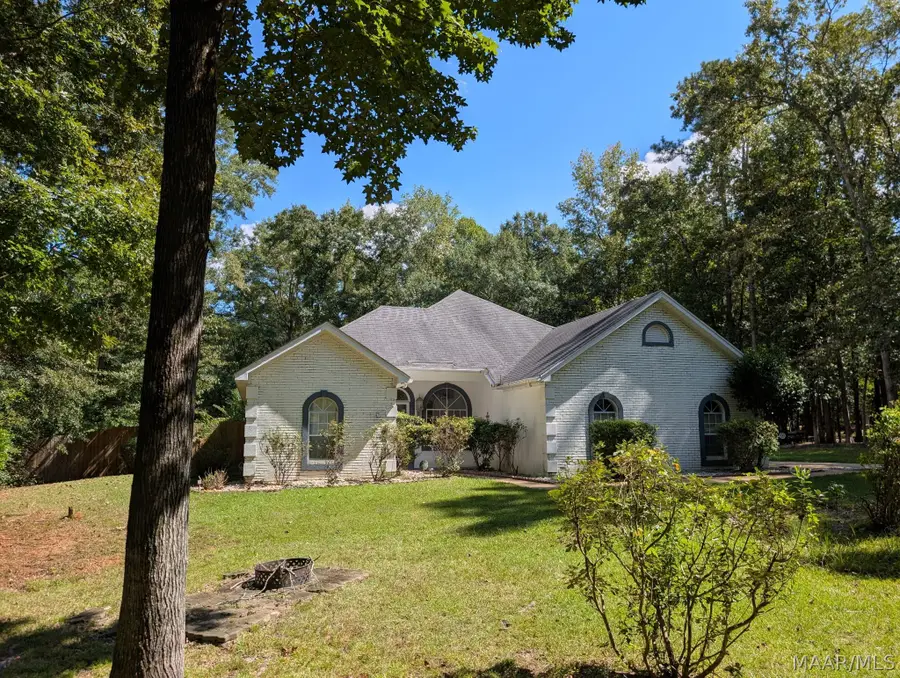 127 Forest Brook Drive, Deatsville, AL 36022 - #2