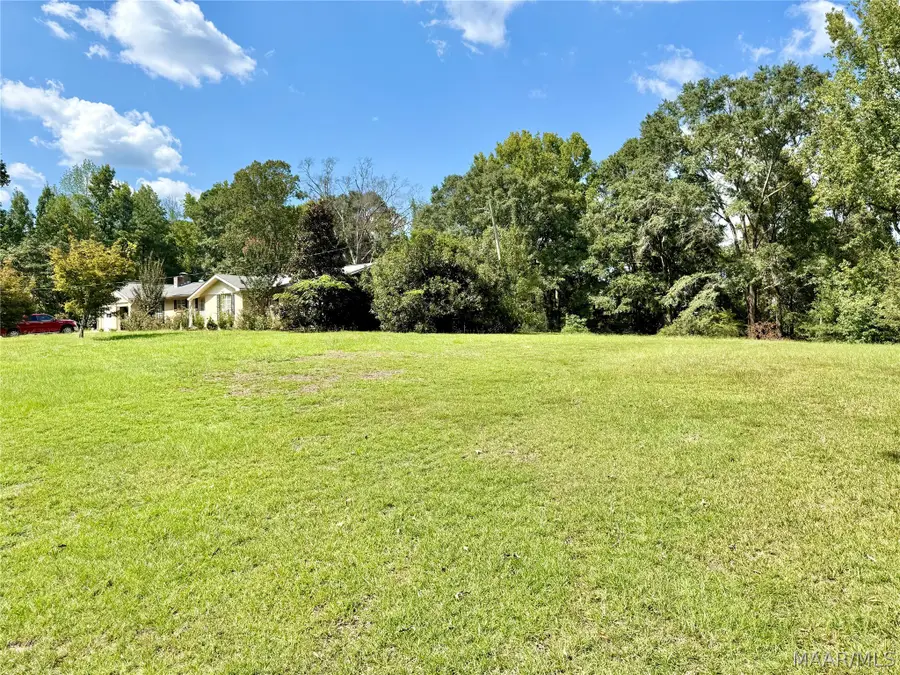 302 Elm Avenue, Myrtlewood, AL 36763 - #2