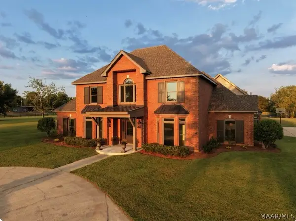 89 Oak Leaf Court, Pike Road, AL 36064