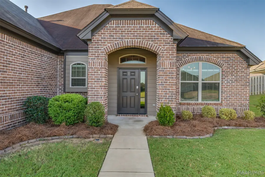 9266 Crescent Lodge Circle, Pike Road, AL 36064 - #2