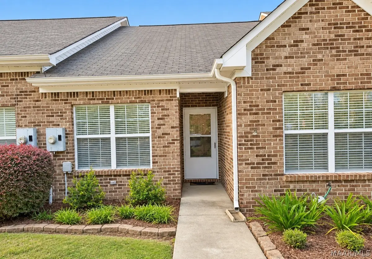 61 Park Drive S, Clanton, AL 35045 - #1