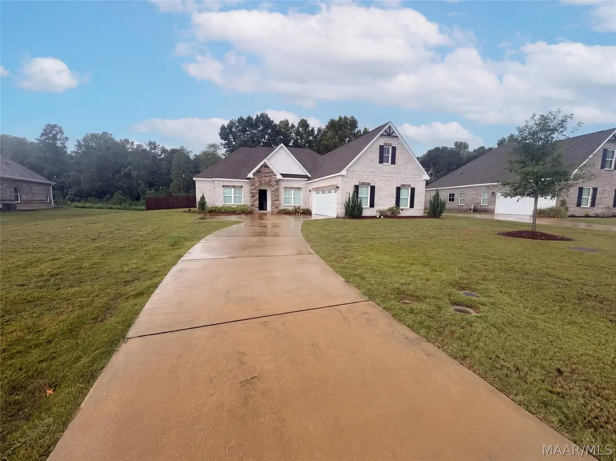 316 Abby Lane, Millbrook, AL 36054 - #1
