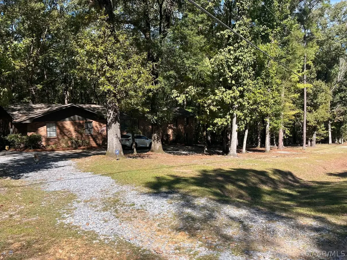 2240 Trotters Trail, Wetumpka, AL 36093 - #1