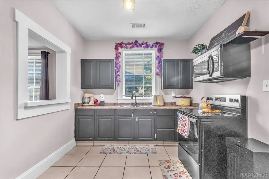 4 Alber Drive, Tallassee, AL 36078 - #3