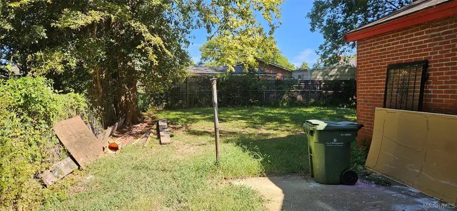 604 Clover Hill Drive, Montgomery, AL 36105 - #3
