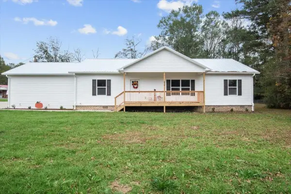 619 Blountsville St, Hanceville, AL 35077