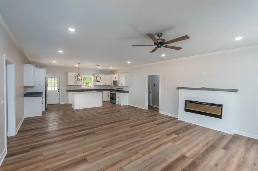 1374 Co Rd 103, Killen, AL 35645 - Image #3