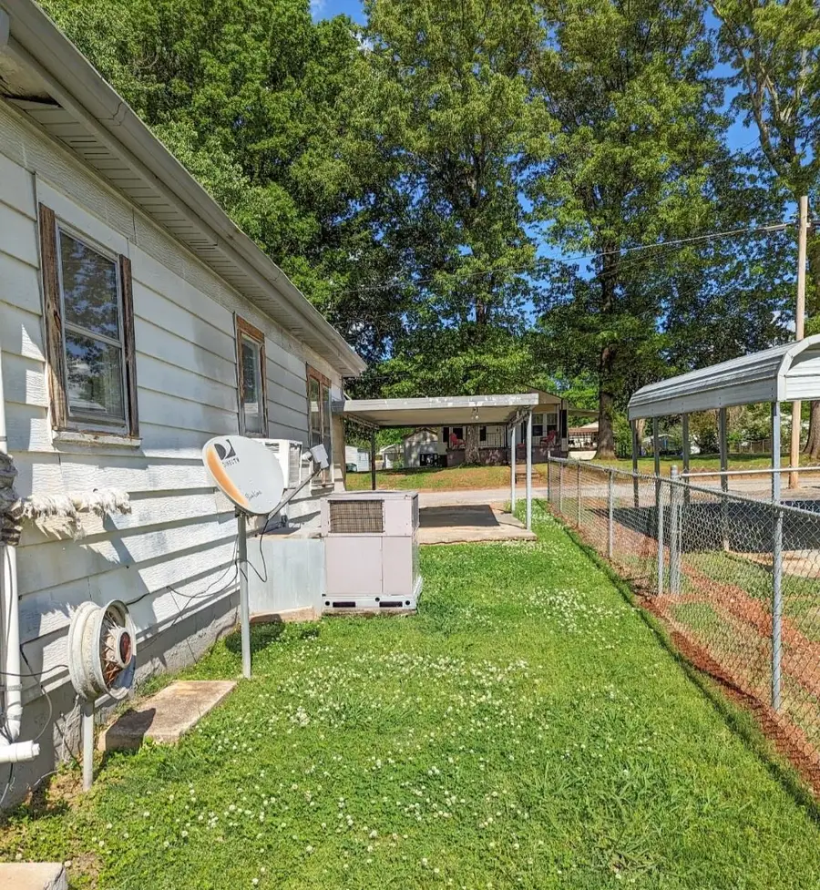 415 N Eclipse St, Florence, AL 35630 - Image #2