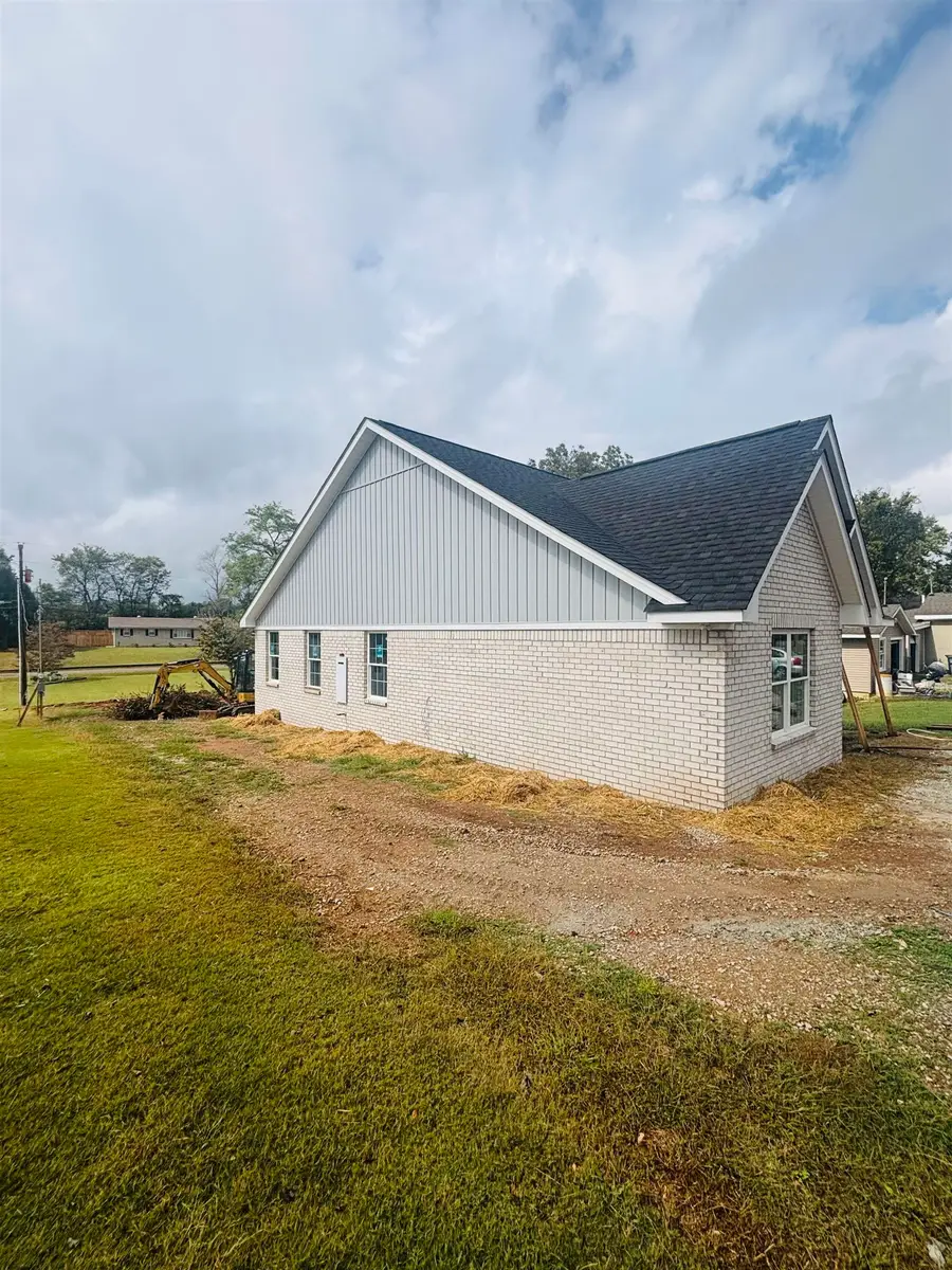 309 Alabama St, Killen, AL 35645 - Image #3