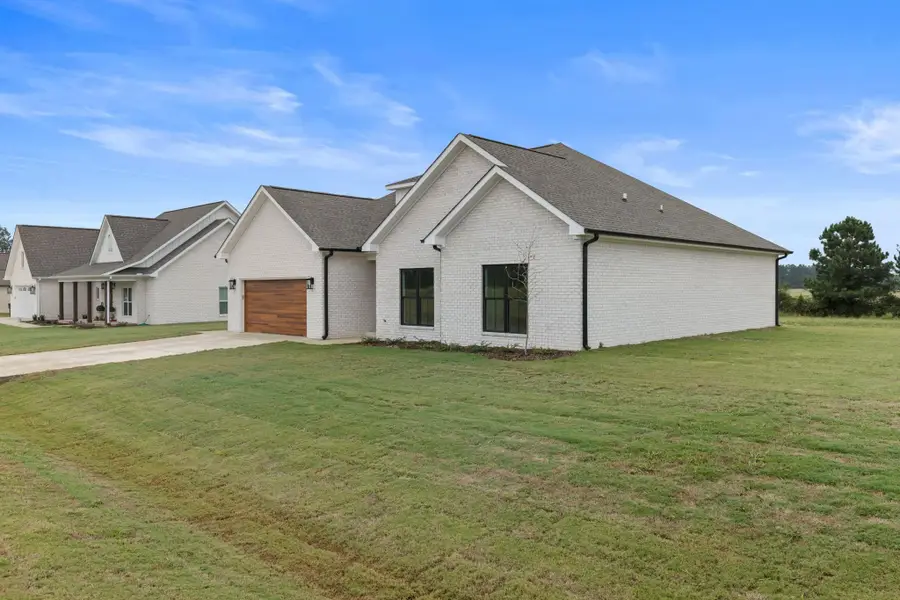 260 Spry Way, Killen, AL 35645 - Image #2