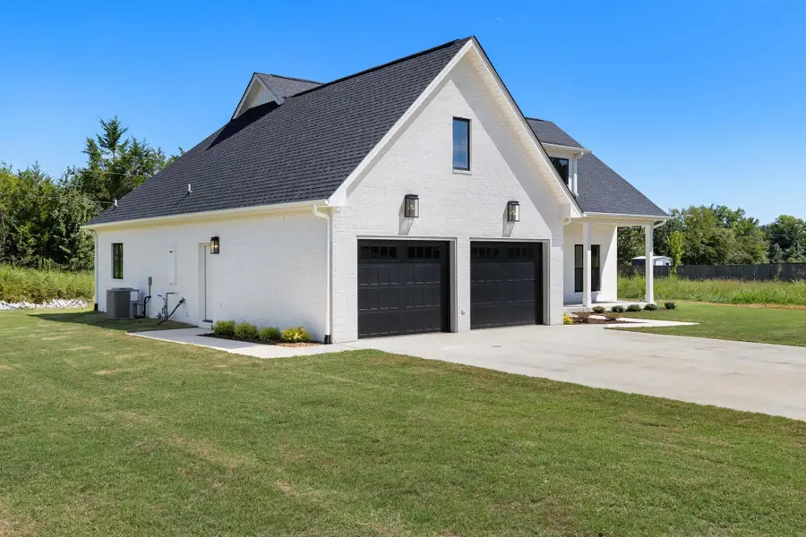 101 Oakview Cir, Killen, AL 35645 - Image #3