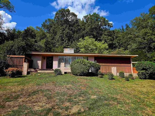 145 Forest Dr, Russellville, AL 35653