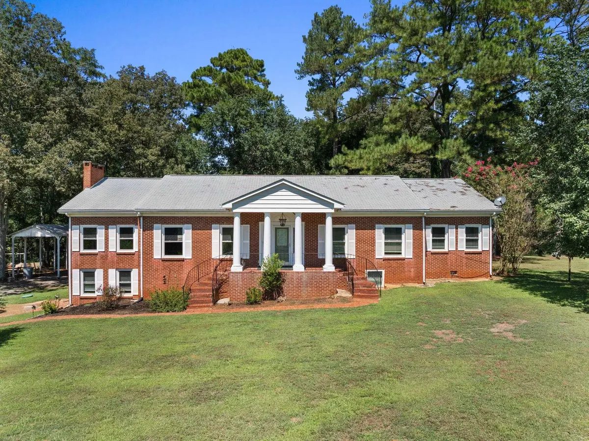 180 Wear Dr, Florence, AL 35633 - Image #1