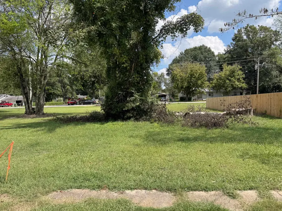 710 N Hook St, Tuscumbia, AL 35674 - Image #3