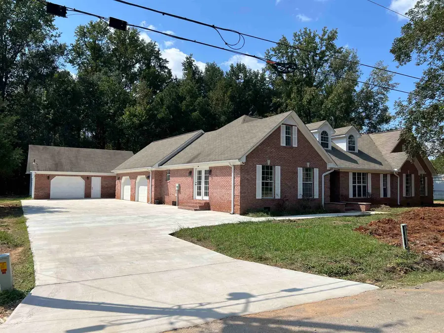 855 Cobb Dr, Leighton, AL 35646 - Image #2