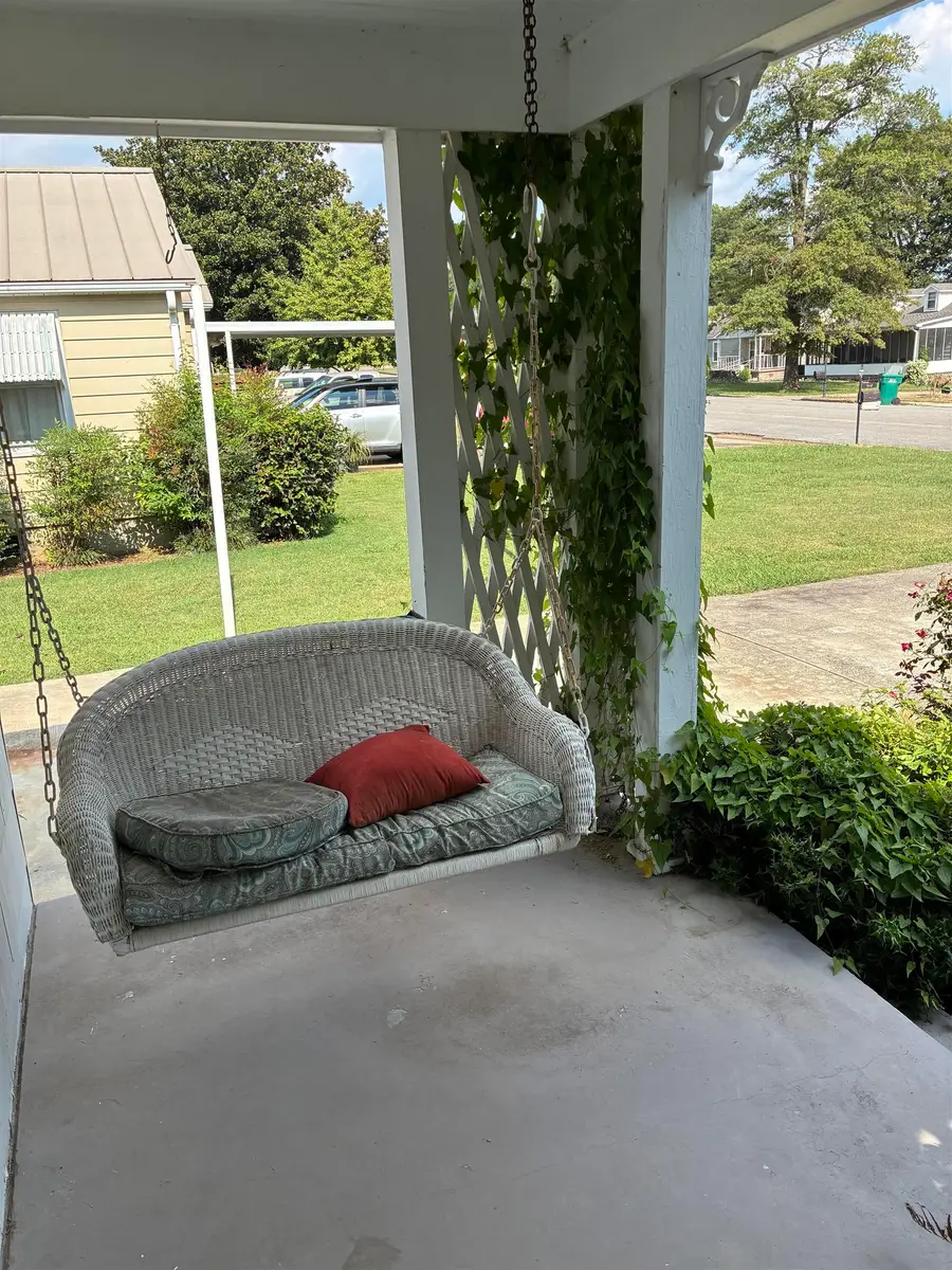 2703 E 14th Ave, Sheffield, AL 35660 - Image #3