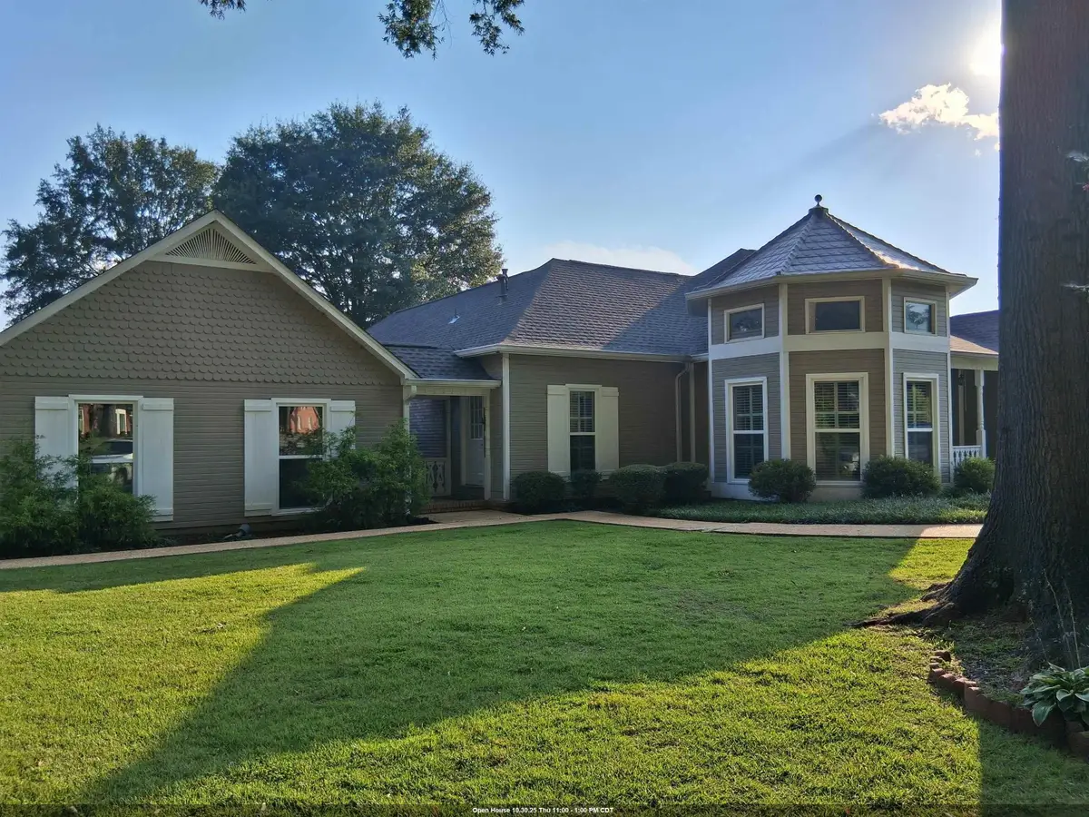 117 Willow Oak, Muscle Shoals, AL 35661 - Image #1