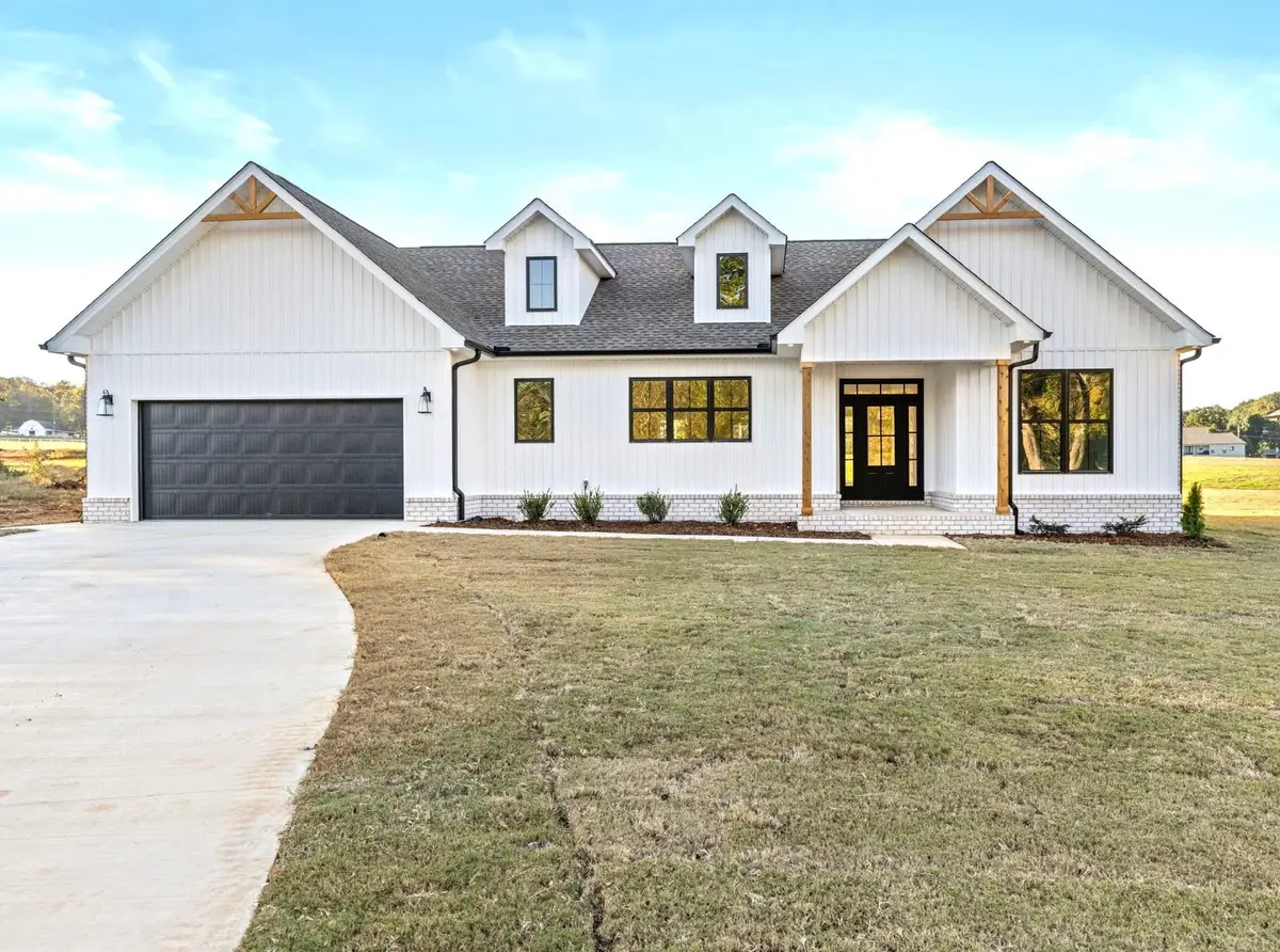 325 Co Rd 322, Florence, AL 35634 - Image #1