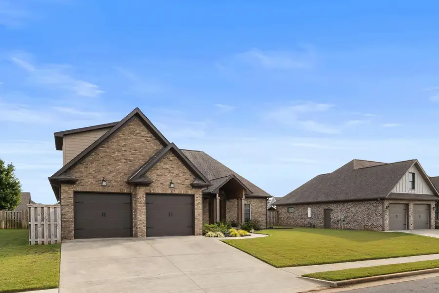 123 Ashbey Cir, Muscle Shoals, AL 35661 - Image #3