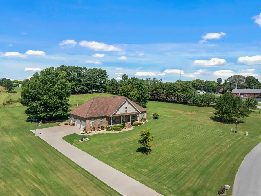 50 Meadow Ridge Ln, Rogersville, AL 35652 - Image #2