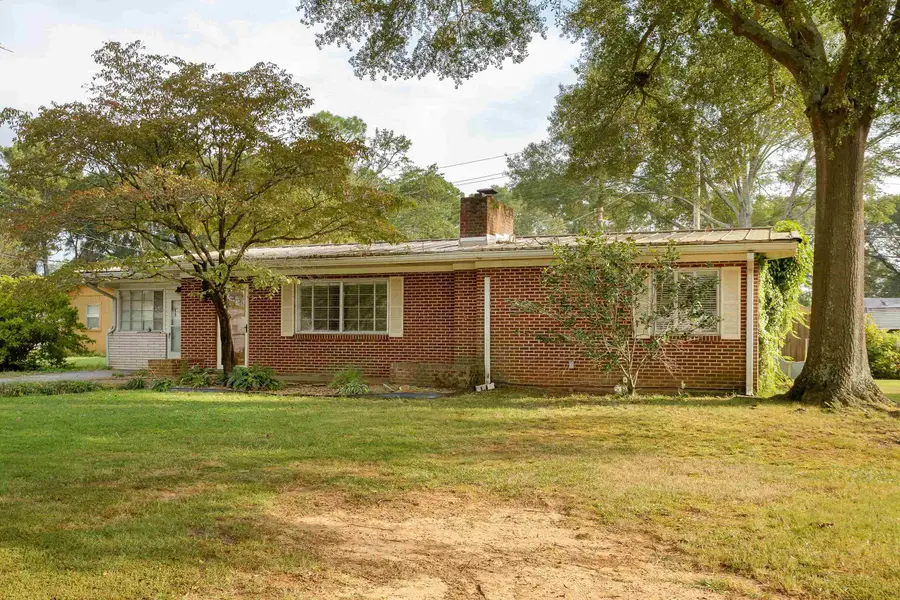 107 Wheeler Ave, Sheffield, AL 35660 - Image #2