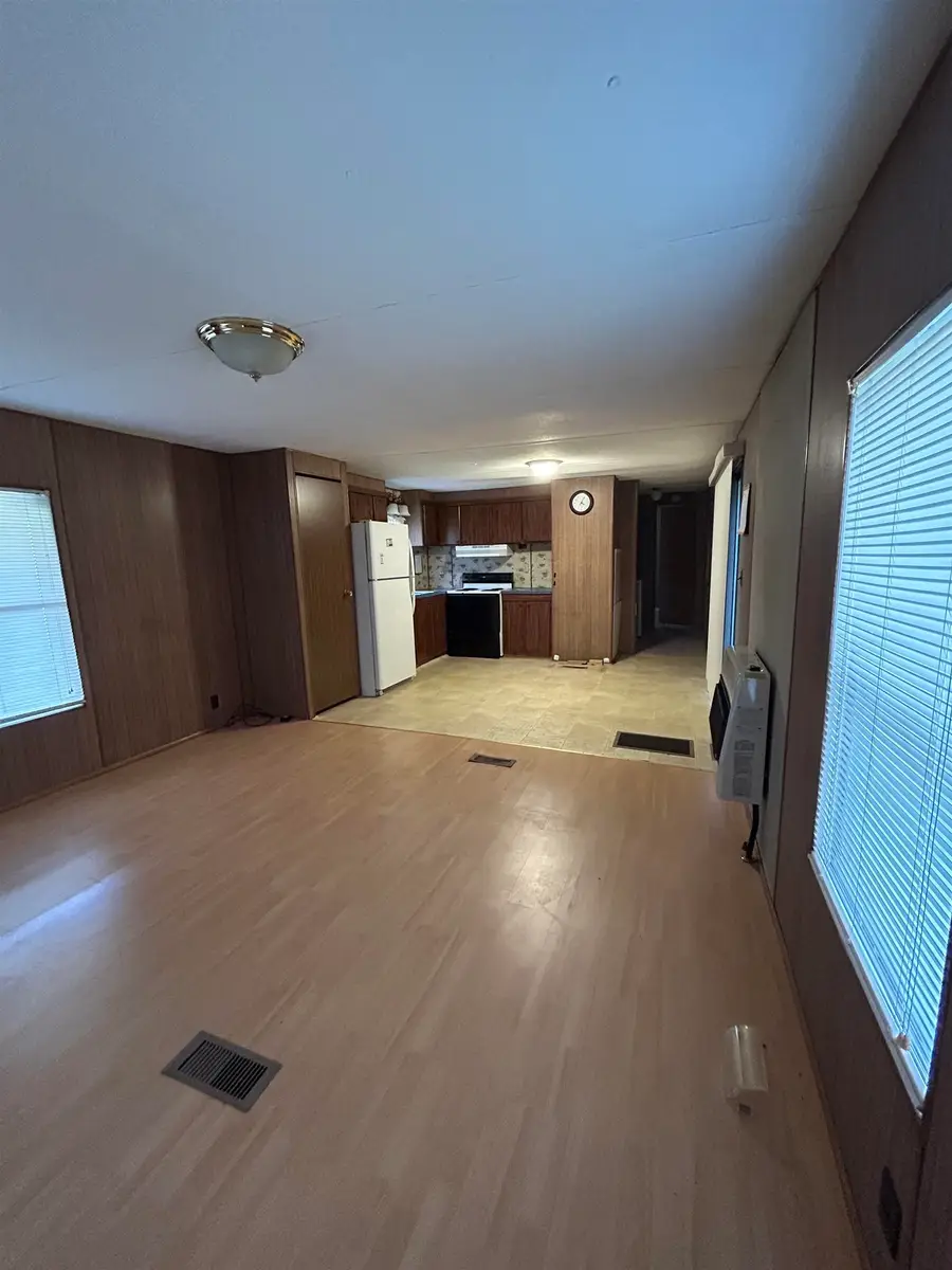 915 Mt Springs Dr, Tuscumbia, AL 35674 - Image #3