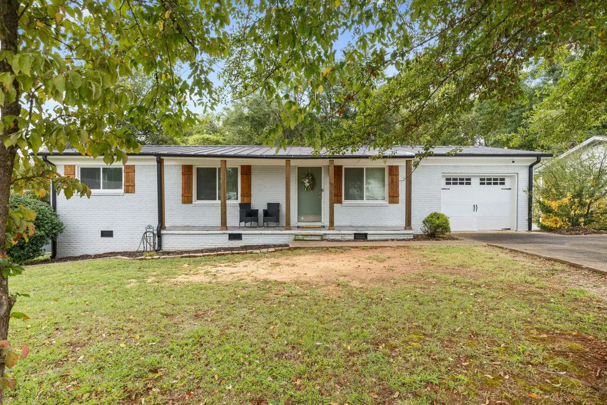 608 N Washington St, Tuscumbia, AL 35674 - Image #1